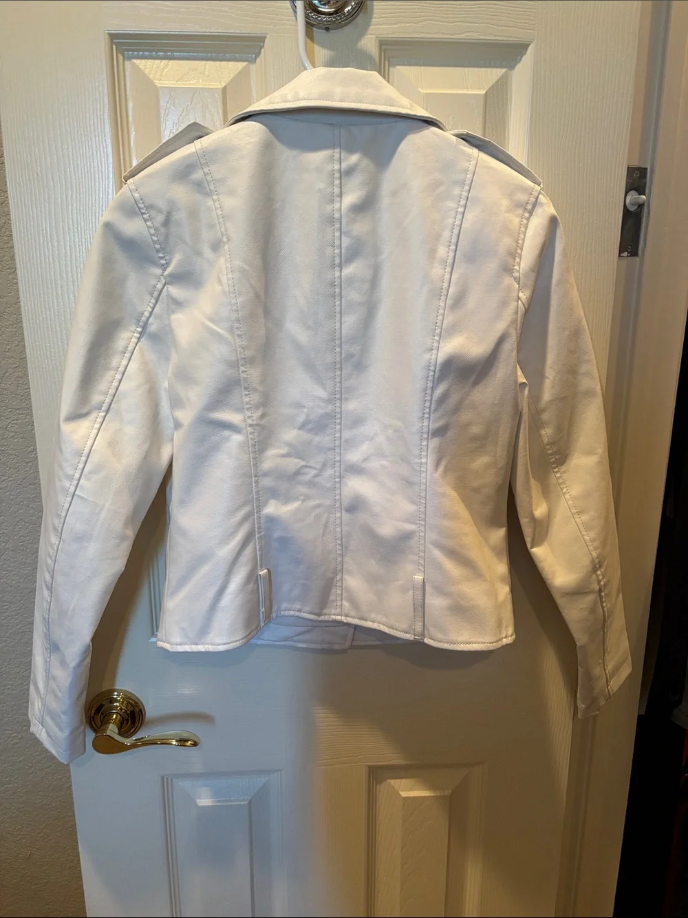 Superdown Revolve White Vegan Leather Moto Jacket with Black Hardware size Small